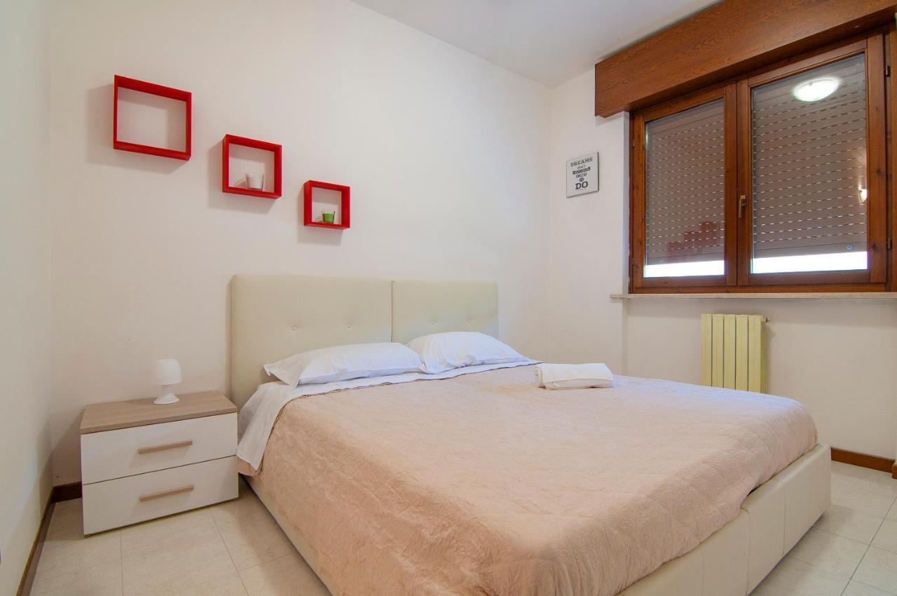 Verona - Familyoasi Free Parking And Garden מראה חיצוני תמונה